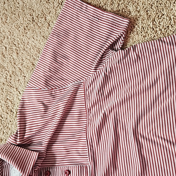 Under Armour golf polo, gray with maroon stripes, size M - Picture 4 of 7